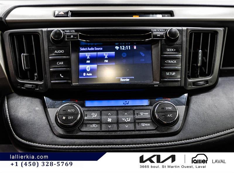 2017 Toyota RAV4 - Image 16