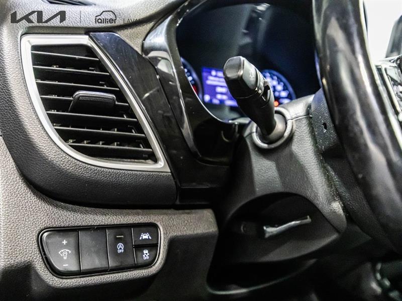 2022 Kia Seltos - Image 17