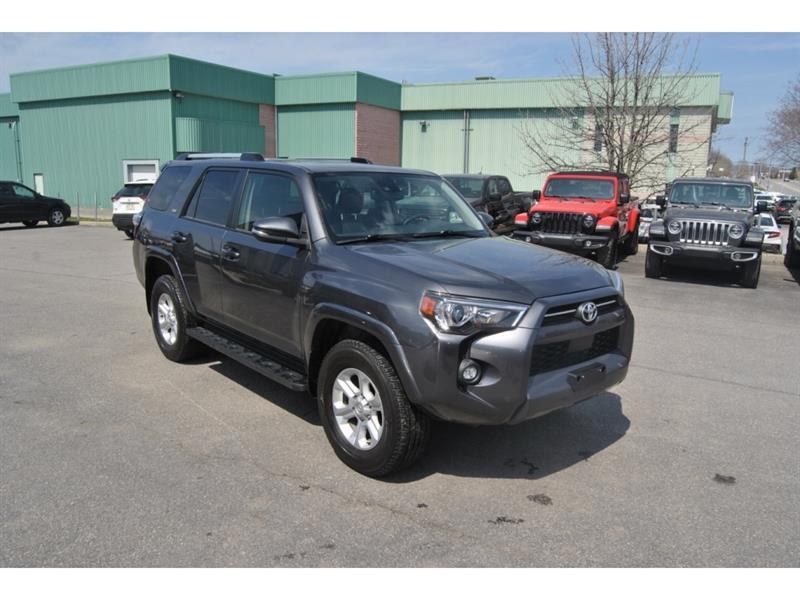 2022 Toyota 4Runner - Image 7