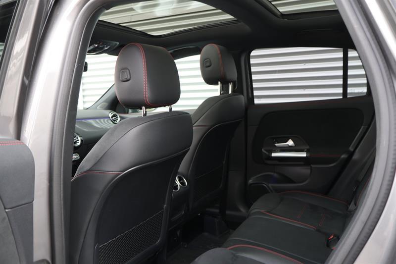 mercedes-benz GLA 2021 - 14