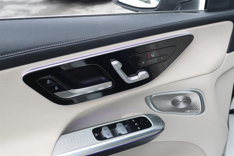 mercedes-benz GLC 2023 - 9