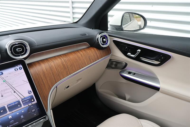 mercedes-benz GLC 2023 - 15