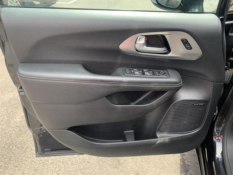 chrysler Pacifica 2021 - 9