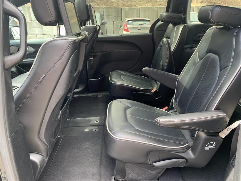 chrysler Pacifica 2021 - 11