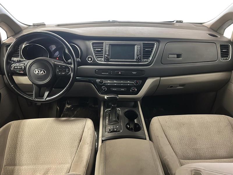 kia Sedona LX 2017 - 7
