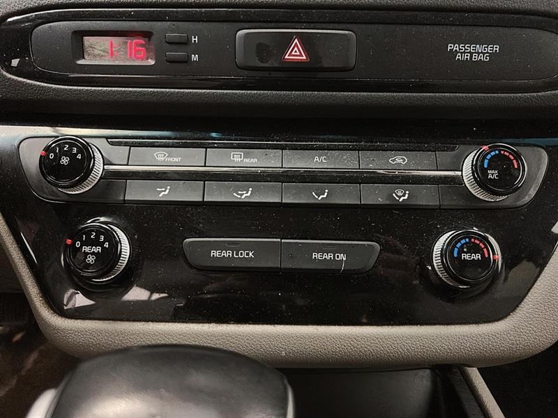 kia Sedona LX 2017 - 14