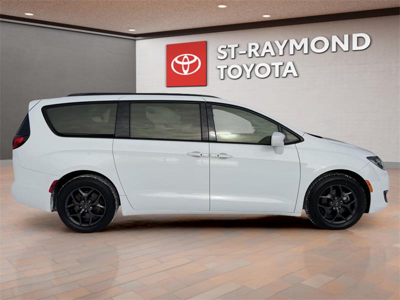 chrysler Pacifica 2018 - 15