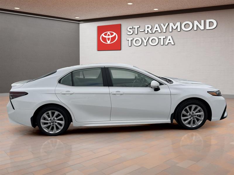 toyota Camry 2023 - 7