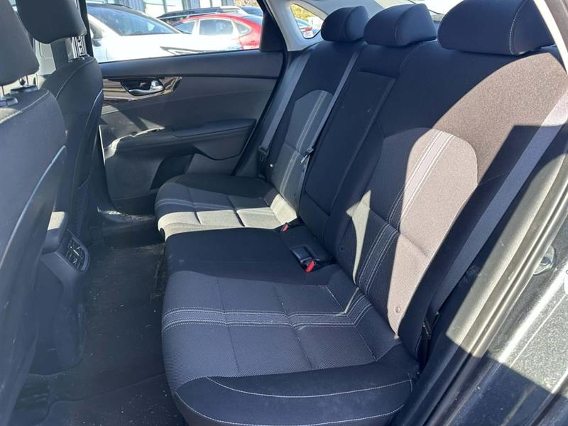 kia Forte 2024 - 9
