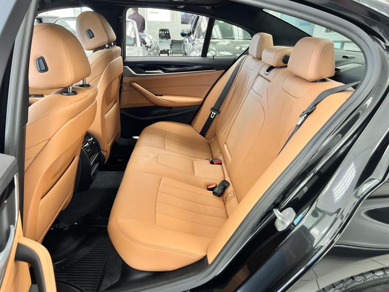 bmw 530e 2023 - 12