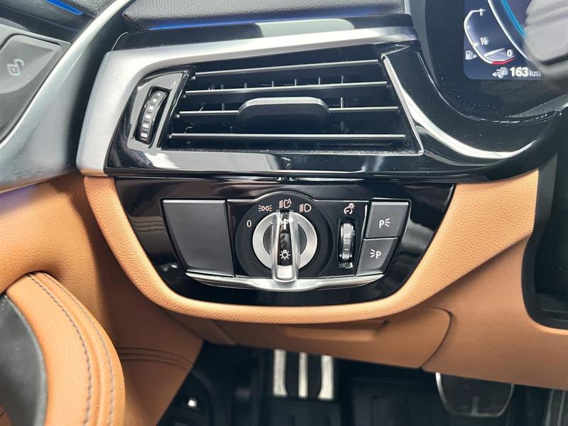 bmw 530e 2023 - 34