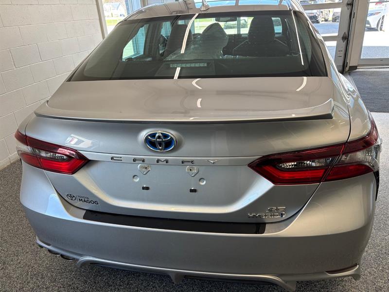 toyota Camry Hybrid 2022 - 4