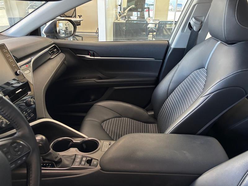 toyota Camry Hybrid 2022 - 10