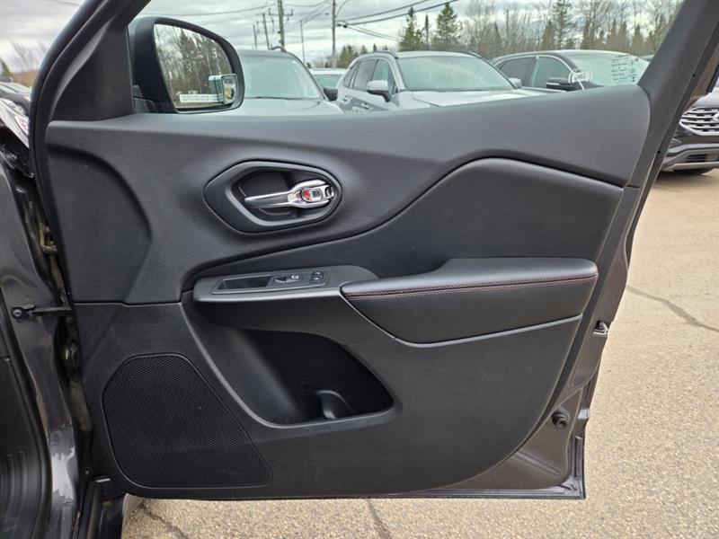 jeep Cherokee 2019 - 23