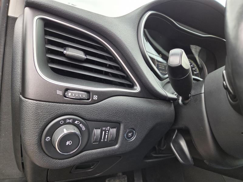 jeep Cherokee 2019 - 28
