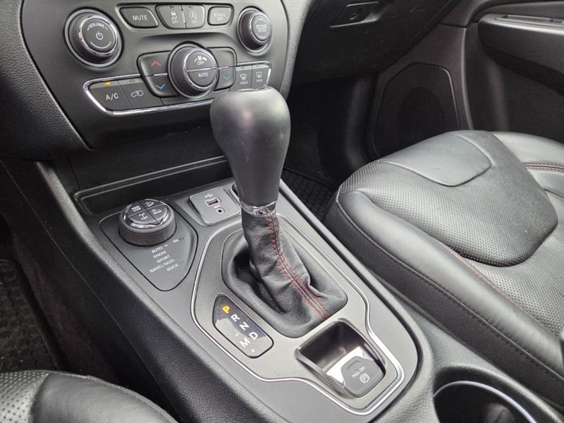 jeep Cherokee 2019 - 32