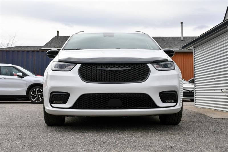chrysler Pacifica 2024 - 2