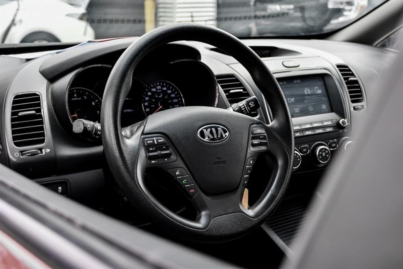 kia Forte 2018 - 13