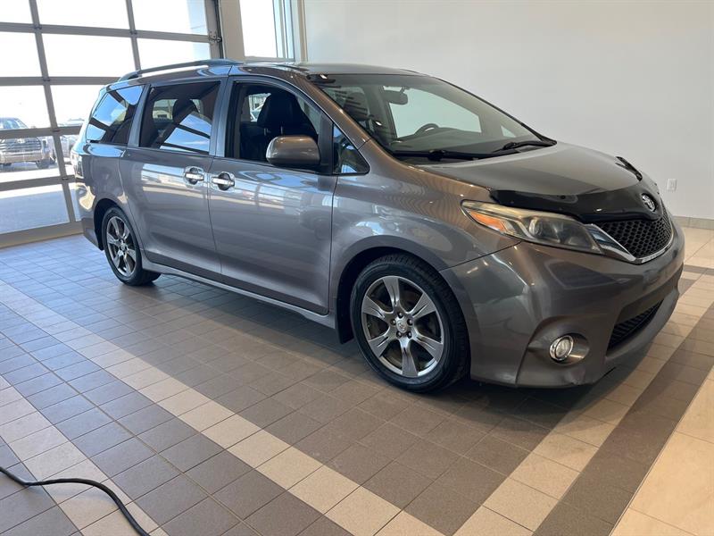 toyota Sienna 2017