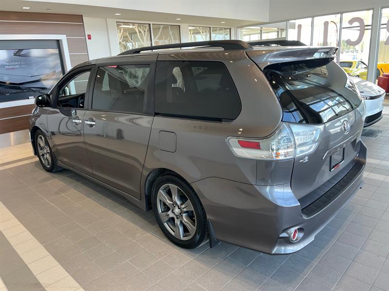 toyota Sienna 2017 - 4