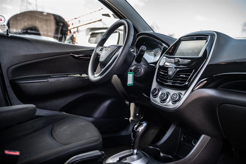 chevrolet Spark 2017 - 30