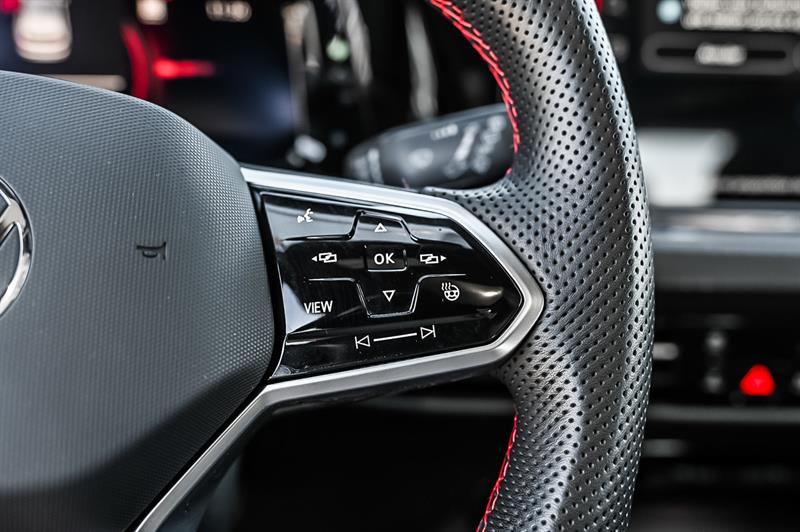 volkswagen Golf GTI 2024 - 18