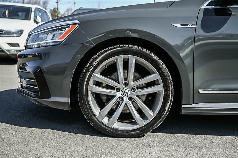 volkswagen Passat 2018 - 16