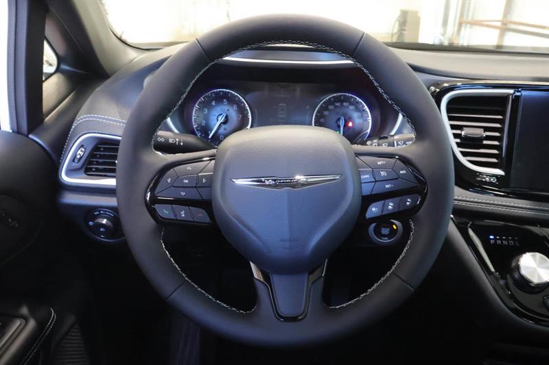 chrysler Pacifica 2026 - 14