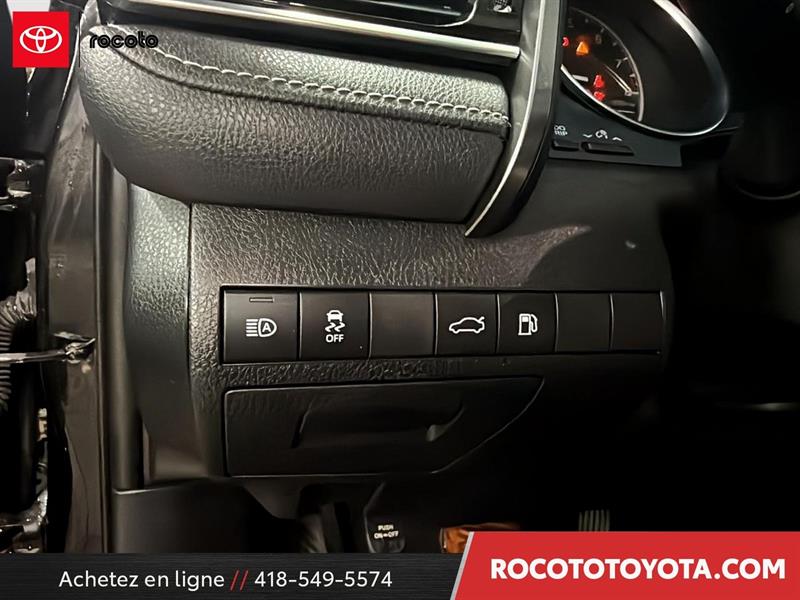 toyota Camry 2018 - 11