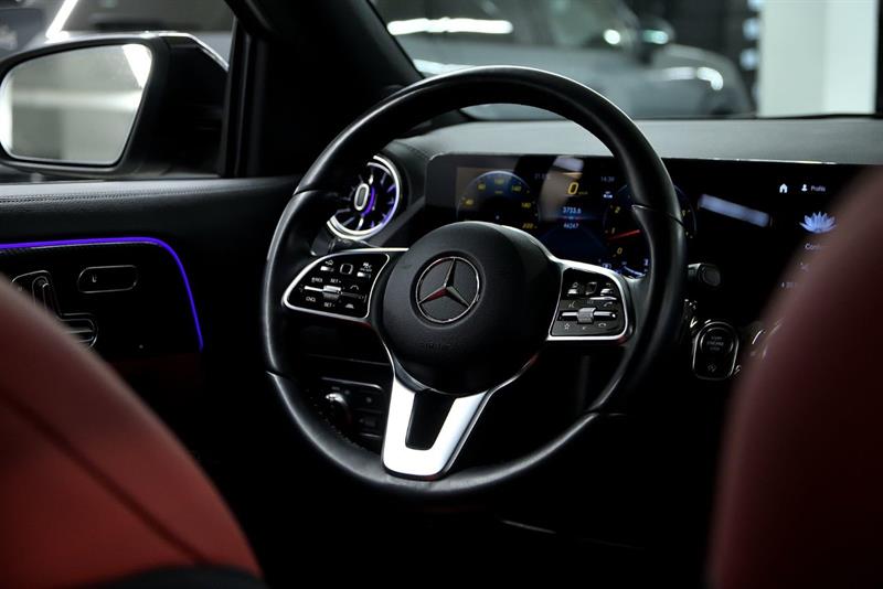 mercedes-benz GLA 2023 - 35