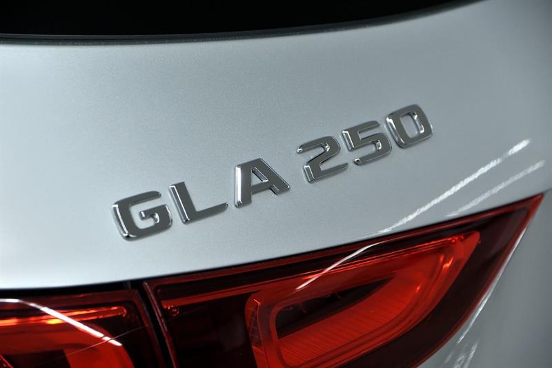 mercedes-benz GLA 2023 - 37