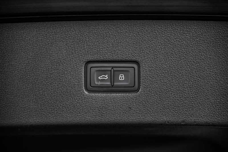 audi SQ8 2022 - 10
