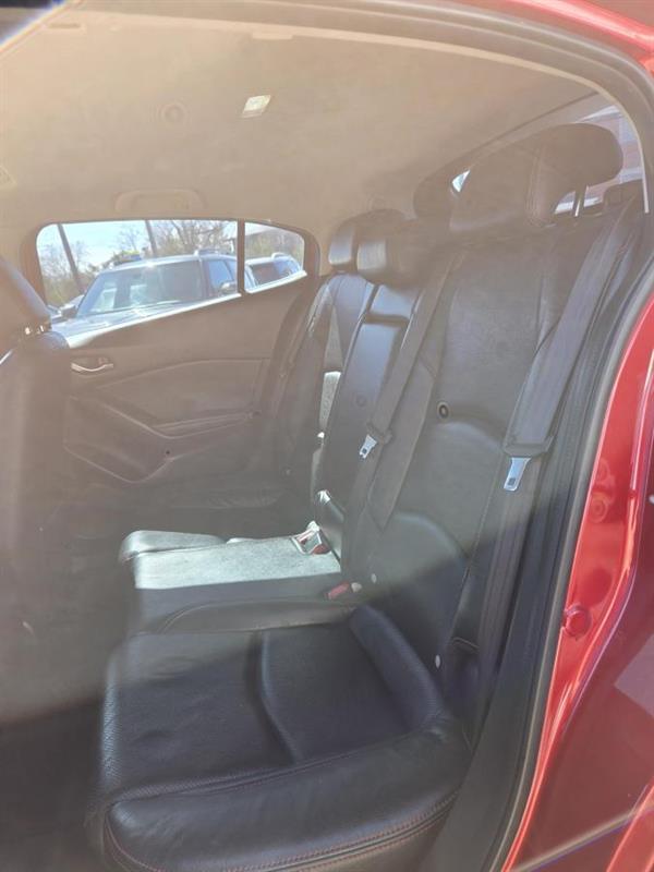 2016 Mazda Mazda3 - Image 13
