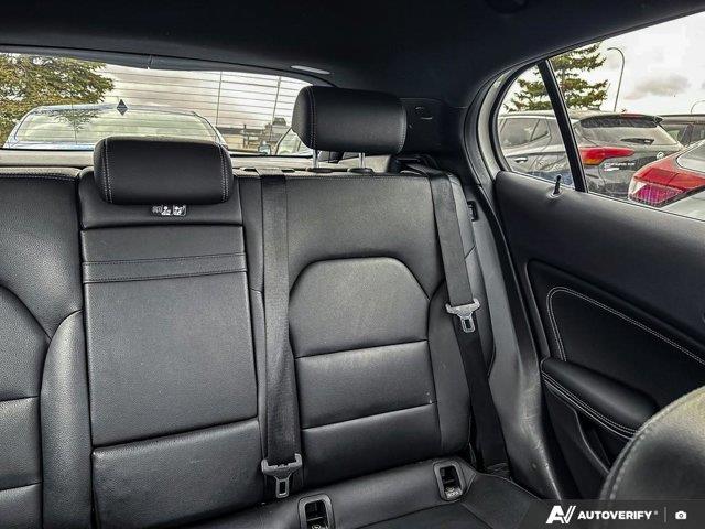 mercedes-benz GLA 2019 - 14