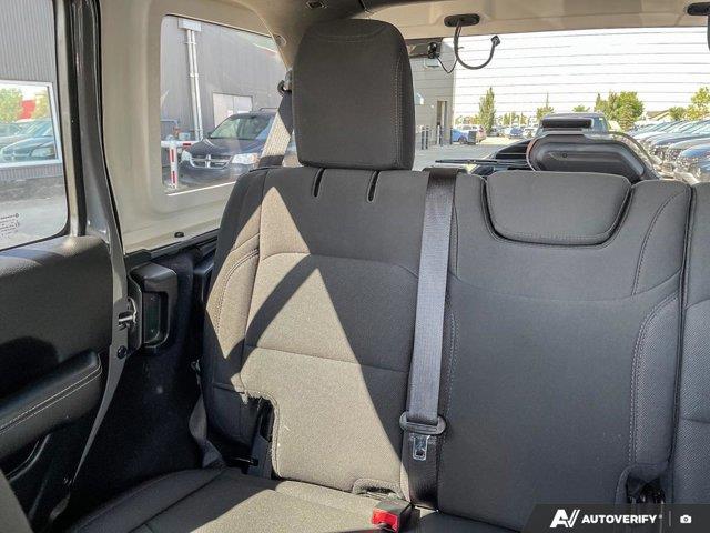 jeep Wrangler 2023 - 12