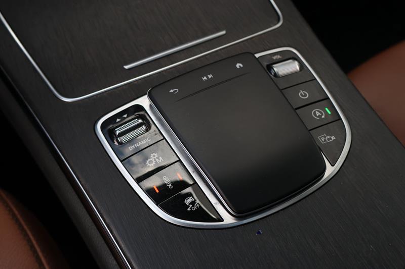 mercedes-benz GLC 2022 - 29