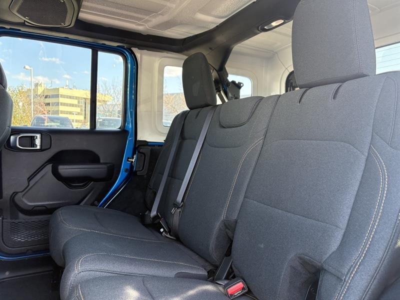 jeep Wrangler 2024 - 27