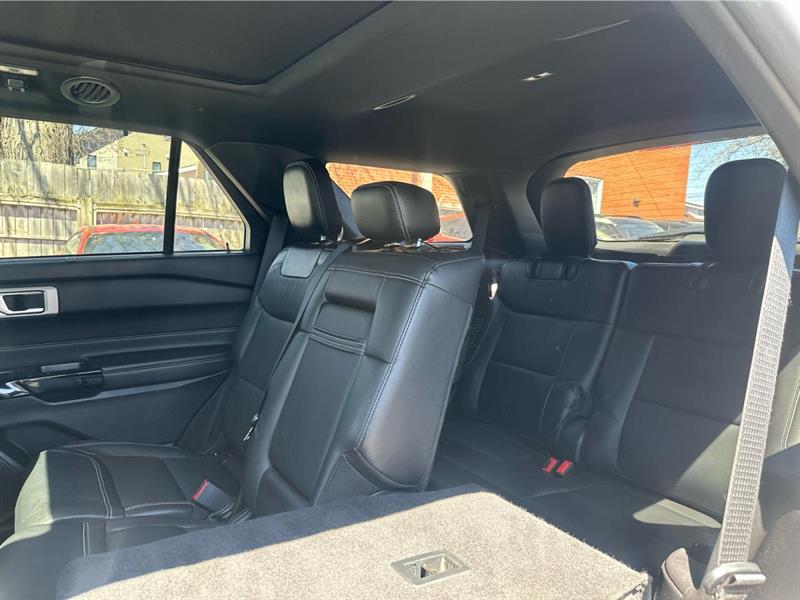 ford Explorer 2021 - 12