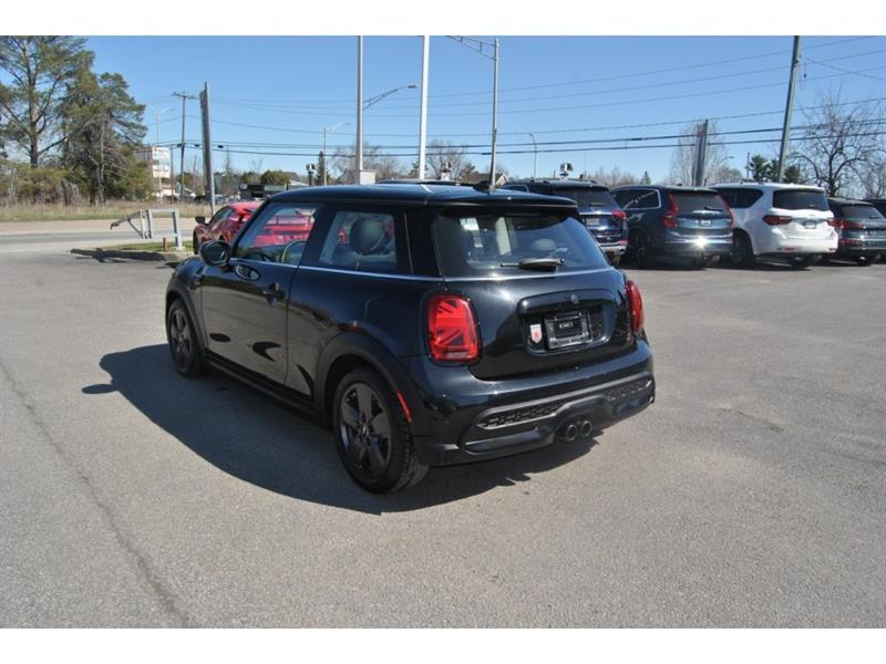 2024 Mini 3 Door - Image 3