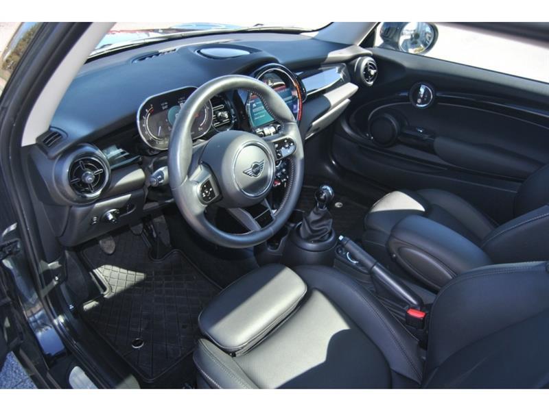 2024 Mini 3 Door - Image 12