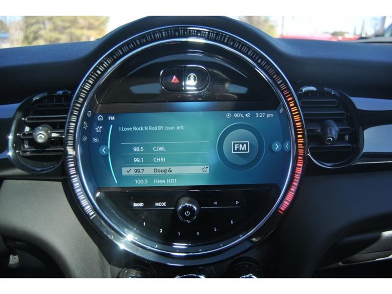 2024 Mini 3 Door - Image 16