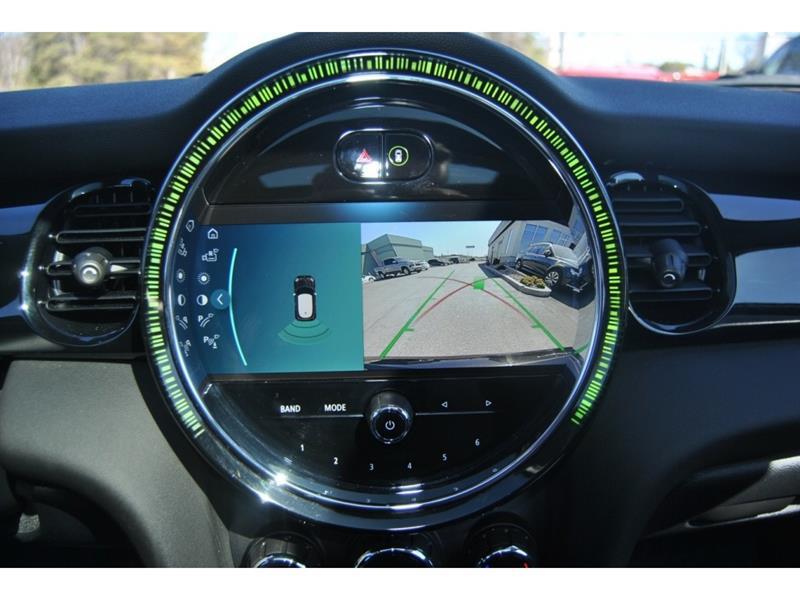 2024 Mini 3 Door - Image 17