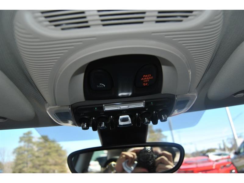 2024 Mini 3 Door - Image 22