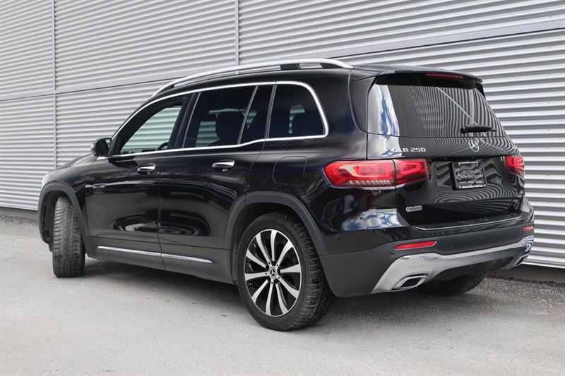 mercedes-benz GLB 2022 - 9