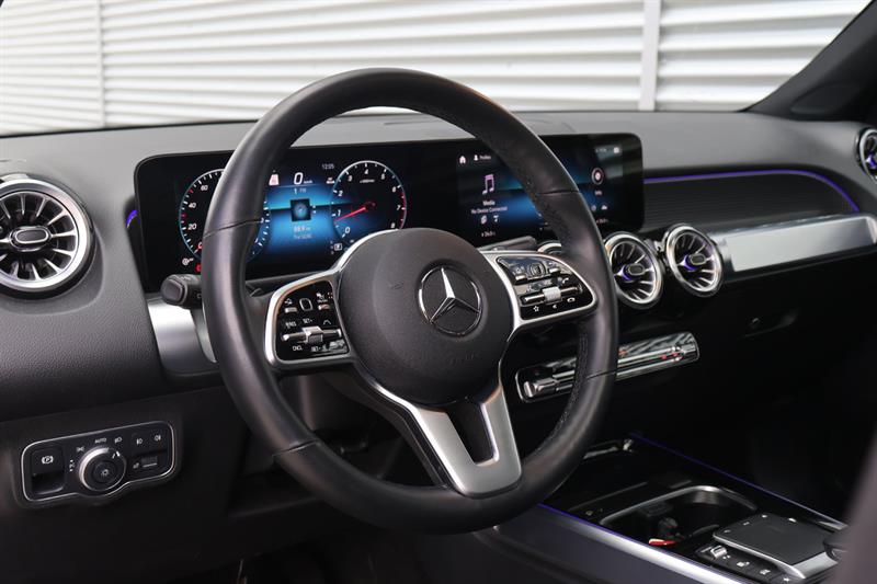 mercedes-benz GLB 2022 - 11