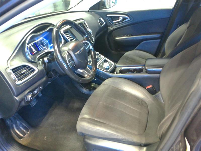 chrysler 200 2015 - 9