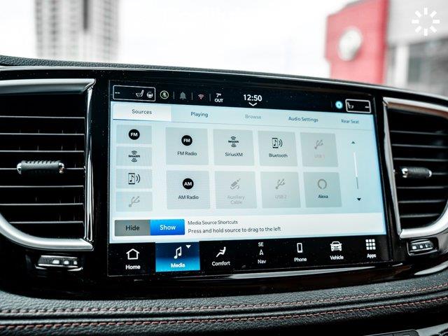 chrysler Pacifica 2024 - 27