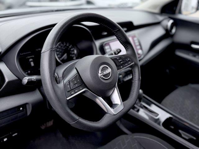 nissan Kicks Play 2025 - 12