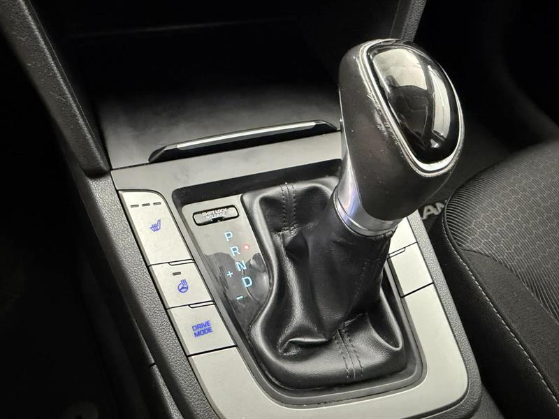 hyundai Elantra 2018 - 17