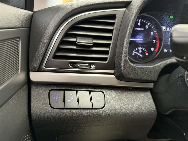 hyundai Elantra 2018 - 21